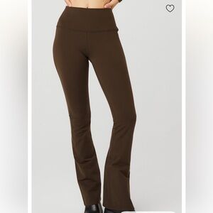 ALO Yoga Airbrush High-Waist Bootcut Legging - Espresso - XS (2-4)